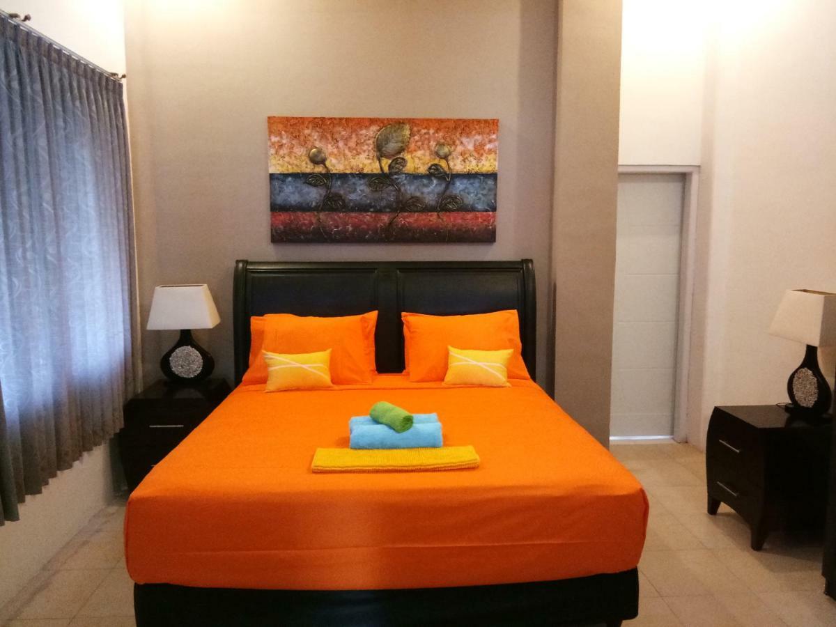 Villa Pemandangan Sekotong Barat Luaran gambar
