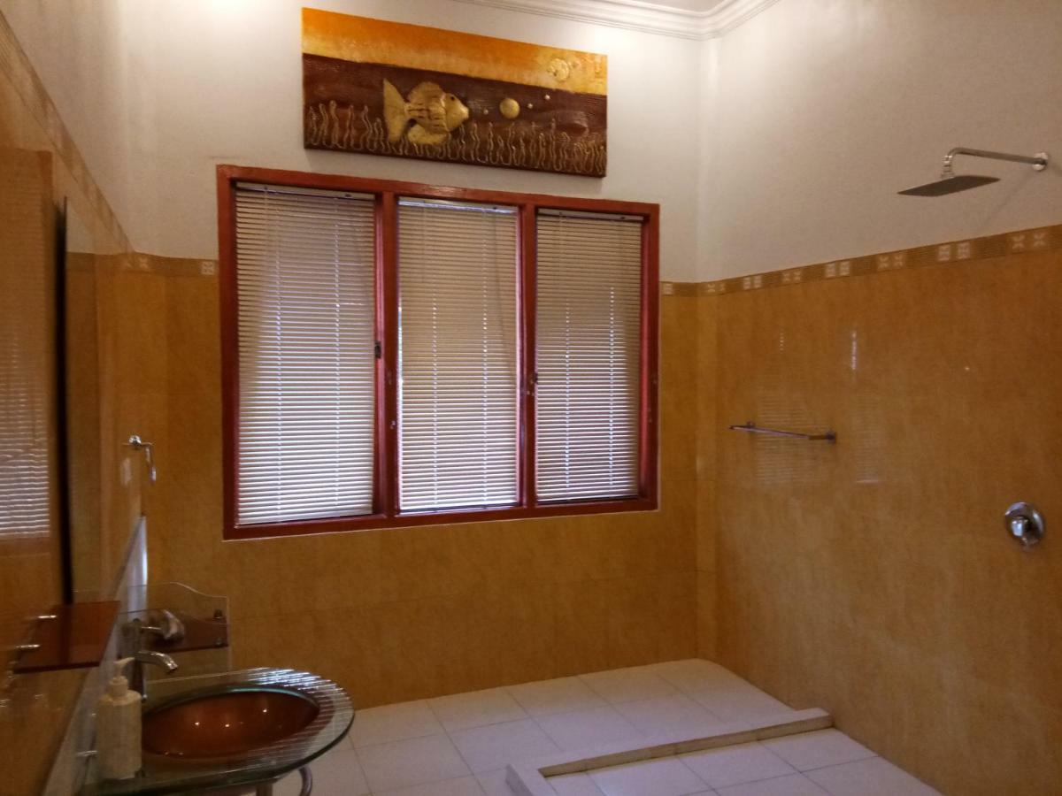 Villa Pemandangan Sekotong Barat Luaran gambar